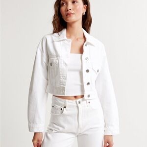 Abercrombie cropped denim trucker jacket XS white